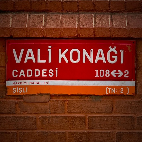 Vali Konağı Caddesi