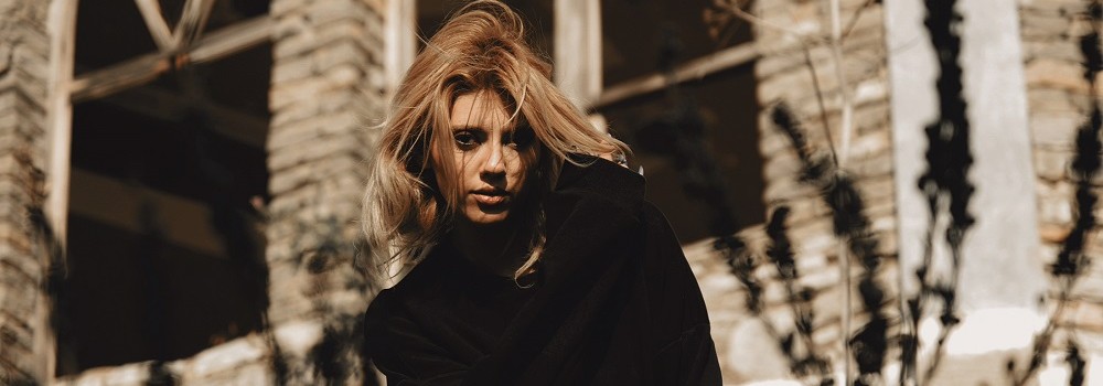 AYE, “Kibrit” adını verdiği yepyeni single çalışmasını 21 Kasım’da dinleyicisiyle buluşturmak için tüm hazırlıklarını tamamlıyor!