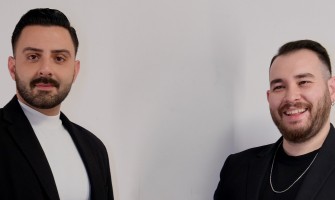 Barış Çevik ve İlhan Gündiyer, “Vur Vur” adlı yepyeni düet çalışmasını 7 Mart’ta piyasaya sunuyor!