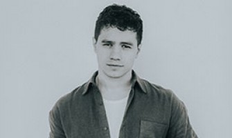 Elmir Qasımov, üçüncü şarkısının heyecanını yaşıyor!