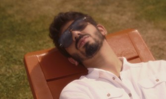 Efe Tezyel, 17 Temmuz’da dinleyicisiyle buluşturacağı yepyeni single çalışması “O Yaz” için tüm hazırlıklarını tamamlıyor!
