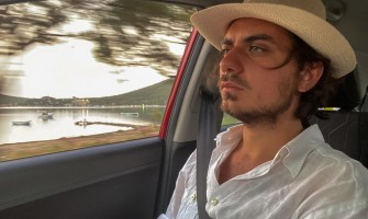 Emre Çetinberk’ten müzikseverlere yepyeni bir şarkı sürprizi: “Amerikan Viskisi” 3 Ekim’de yayında olacak!