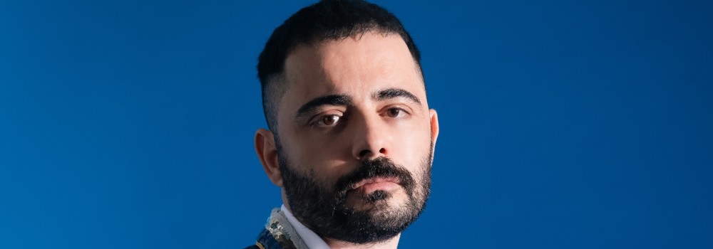 Hakan Kalgıdım, “Gönül Yarası” adını verdiği yepyeni single çalışmasını 23 Mayıs’ta dinleyicisiyle  buluşturmaya hazırlanıyor!
