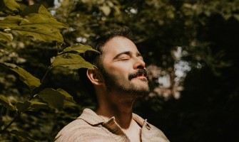 Hakan Kalgıdım, “Nokta” adını verdiği yepyeni single çalışmasını 9 Ekim’de müzikseverlerin beğenisine sunuyor!