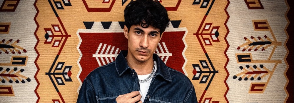 Hip Hop/Rap – Alternatif müziğin üretken isimlerinden Robin, yepyeni şarkısı “YABANCIYIM ARTIK SANA” ile 30 Ocak’ta yayında!