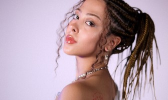 İrem Özen, “Baştan Başlasak Ya” adını verdiği yepyeni single çalışmasını 27 Mart’ta müzikseverlerin beğenisine sunuyor!