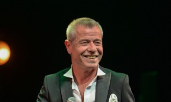 Levent Yüksel, “Bi’ Daha (30. Yıl Senfonik) - Live” adlı yepyeni teklisi ile 23 Mayıs’ta eşsiz bir konser  deneyimi yaşatıyor!