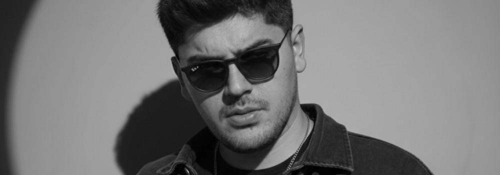 Ozan Dorak, “Sevmiş Gibi” isimli yepyeni single çalışması ile 8 Mayıs’ta yayında olacak!