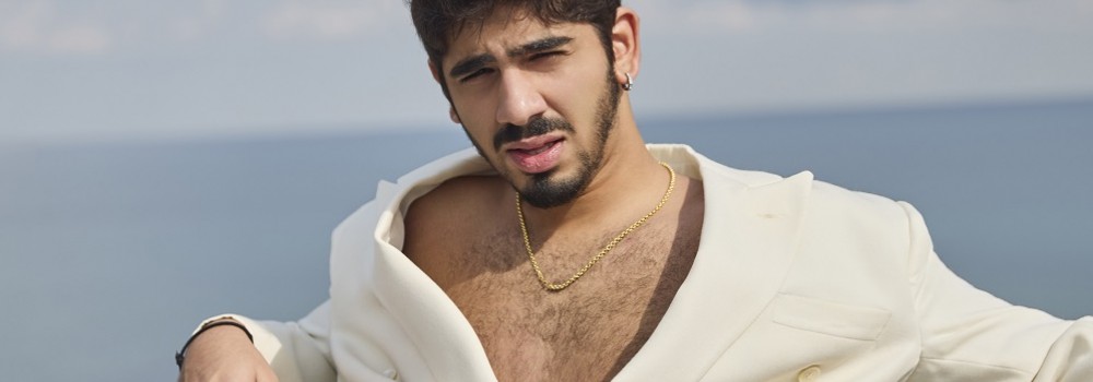 Rock müziğin genç ve özgün isimlerinden Efe Tezyel, “Bir İhtimal” adlı yeni şarkısını 31 Ekim’de yayımlamaya hazırlanıyor! Rock müziğin genç ve özgün isimlerinden Efe Tezyel, “Bir İhtimal” adlı yeni şarkısını 31 Ekim’de yayımlamaya hazırlanıyor!