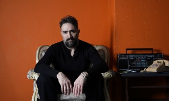 Selçuk Abay, “Eşkiya Dünyaya Hükümdar Olmaz” şarkısına getirdiği yepyeni yorum ile 16 Ocak’ta yayında olacak!