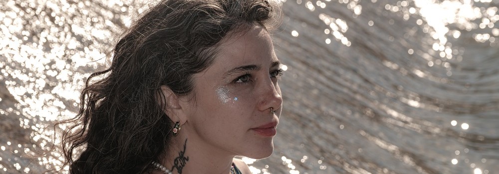 Selin Çıngır, 12 Haziran’da yayımlayacağı yepyeni single çalışması “Karanlıktan Aydınlığa” için tüm hazırlıklarını tamamlıyor!