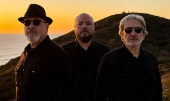 Tual’den yepyeni bir single sürprizi: “Akşamüstü”, 3 Nisan’da yayında olacak!