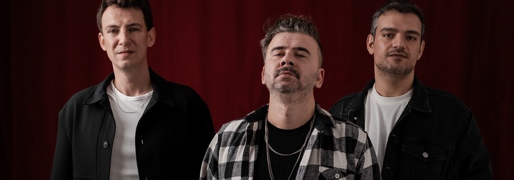 Türk alternatif rock müziğinin köklü temsilcilerinden Vera, “Depresya” isimli yepyeni single çalışması ile 17 Nisan’da yayında olacak!