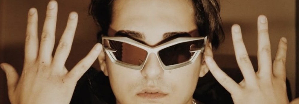 Türk Hip Hop/Rap sahnesinin dikkat çeken isimlerinden Zacklona, yepyeni single çalışması “DNA” ile  18 Temmuz’da yayında!
