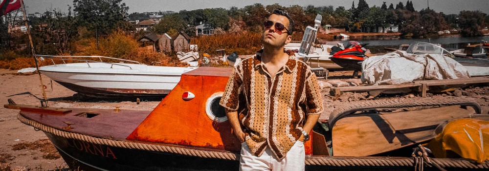 Üretken sanatçı Burak Ertan, “Alabora” isimli yepyeni single çalışması ile 20 Haziran’da yayında olacak! Üretken sanatçı Burak Ertan, “Alabora” isimli yepyeni single çalışması ile 20 Haziran’da yayında olacak!