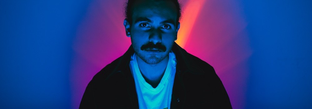 YİĞİT’ten müzikseverlere yeni single sürprizi: “KİMİN UMRUNDA”, 20 Şubat’ta yayında olacak!