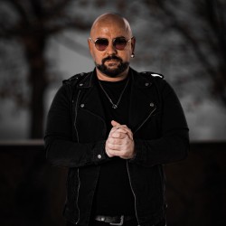 İlker Pehriz